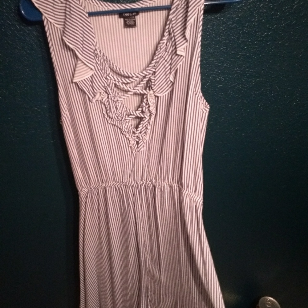 Sleeveless Stripped dress